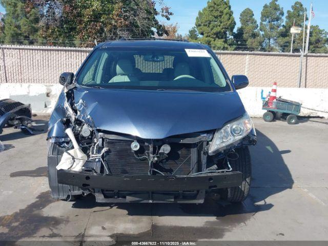 Toyota Sienna Xle V6 8 Passenger Image 11