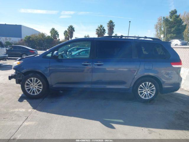 Toyota Sienna Xle V6 8 Passenger Image 15