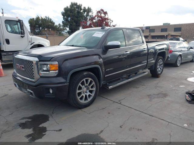 GMC Sierra 1500 Denali Image 3