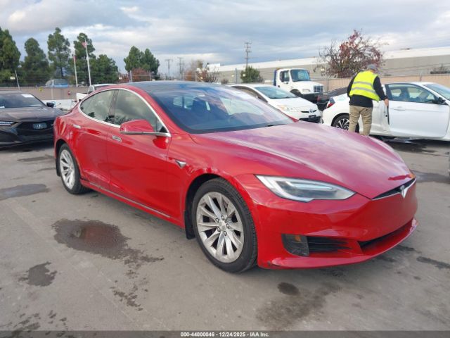 Tesla Model S Image 1