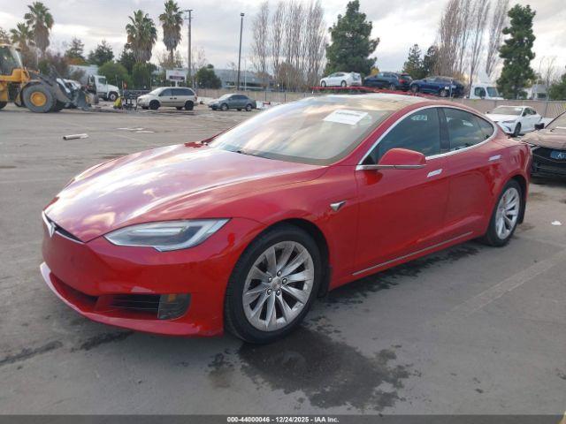 Tesla Model S Image 7
