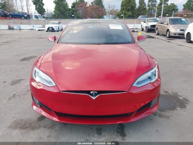 Tesla Model S Image 15