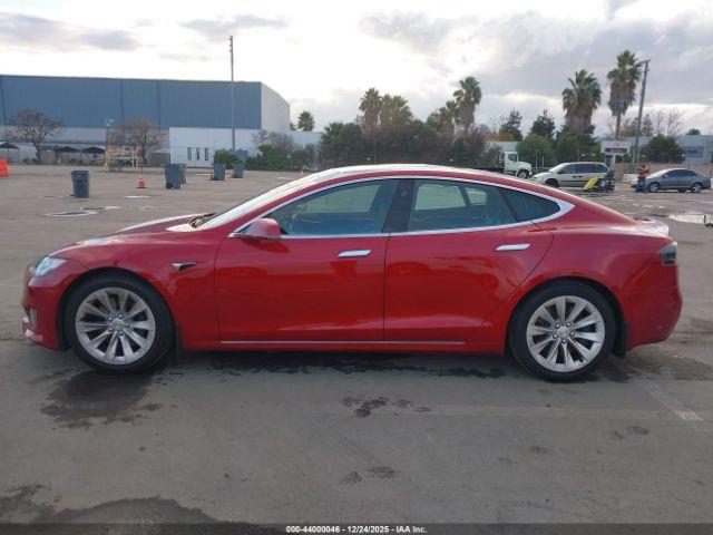 Tesla Model S Image 19