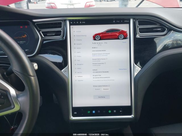 Tesla Model S Image 4