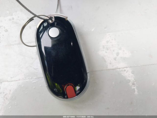 Mercedes-Benz EQS Image 12