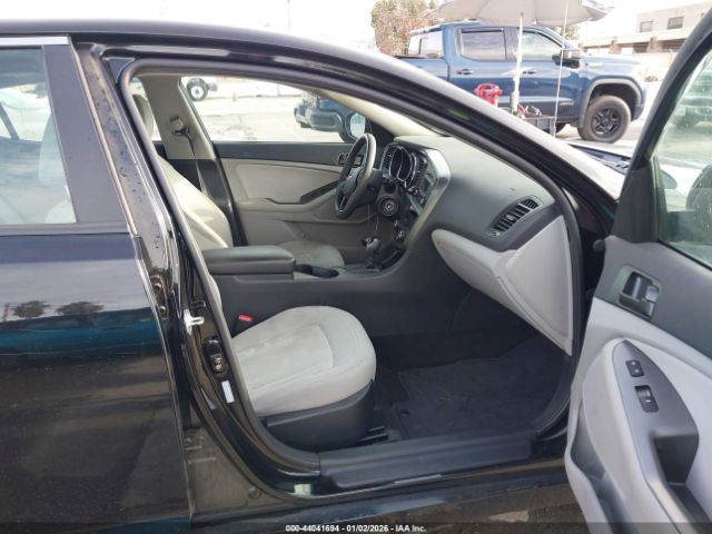 Kia Optima Lx Image 9