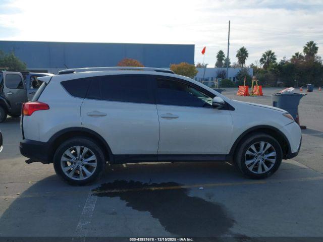 Toyota RAV4 Limited Image 6