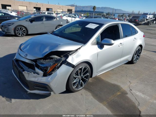 Toyota Corolla Se Image 8