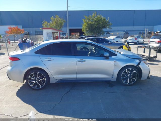 Toyota Corolla Se Image 14