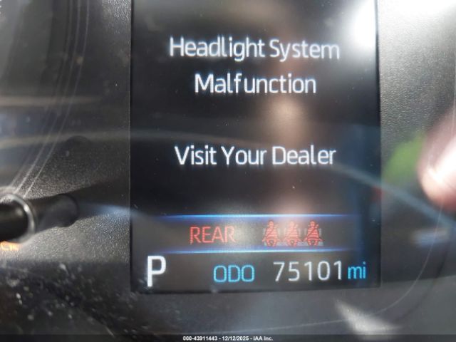 Toyota Corolla Se Image 13