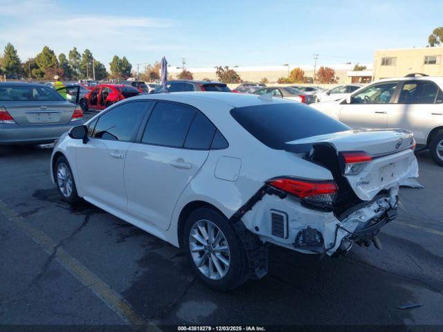 Toyota Corolla Le Image 17