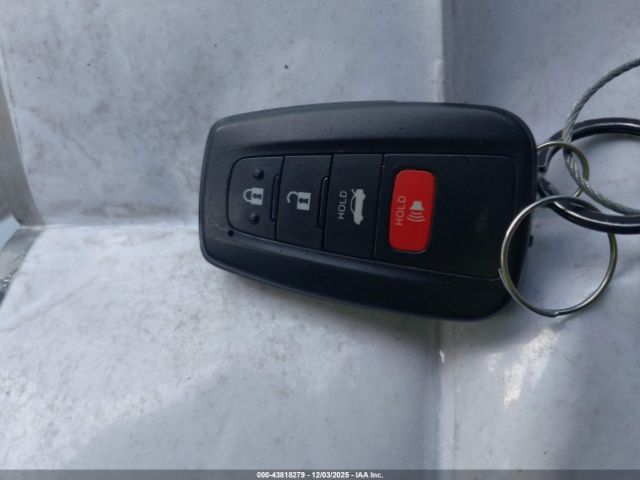 Toyota Corolla Le Image 9