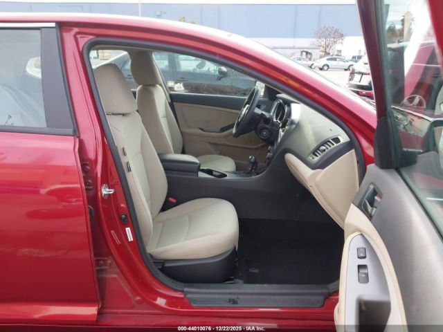 Kia Optima Lx Image 8