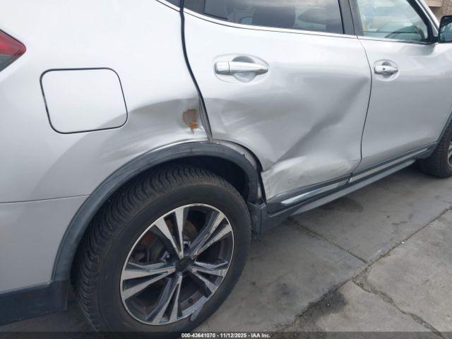 Nissan Rogue Sl Image 16