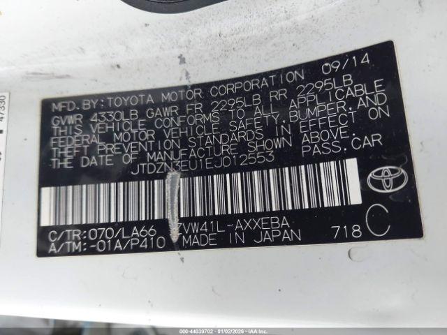 Toyota Prius v Five Image 6