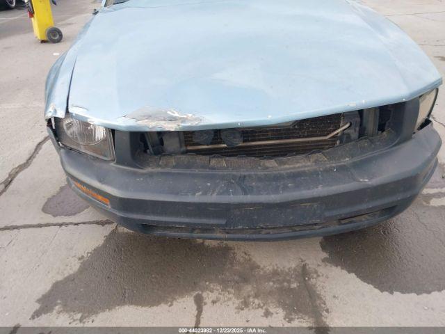 Ford Mustang V6 Image 4