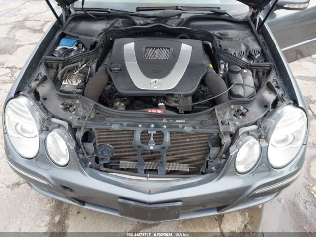 Mercedes-Benz E-Class Image 8