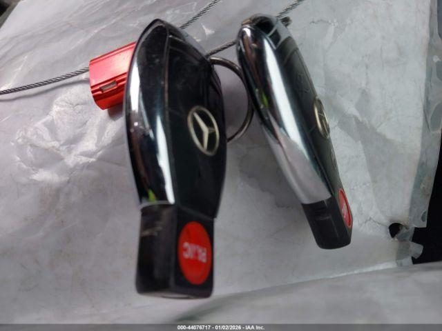 Mercedes-Benz E-Class Image 10