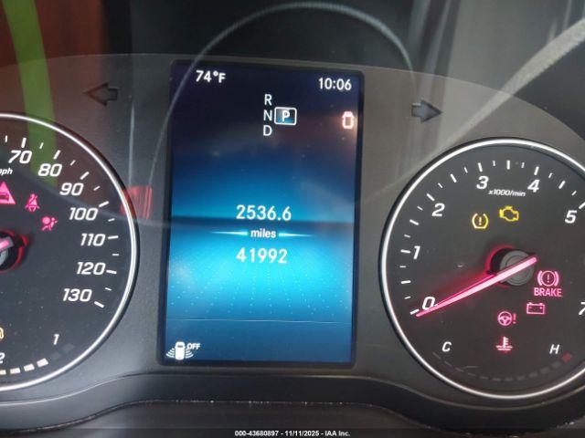 Mercedes-Benz Sprinter 2500 Standard Roof 4-cyl Gas Image 14