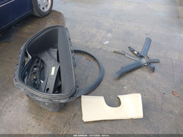 Tesla Model X Image 14