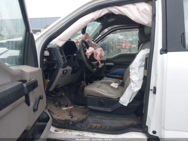 Ford F-250 Xl Image 19