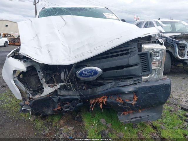 Ford F-250 Xl Image 7