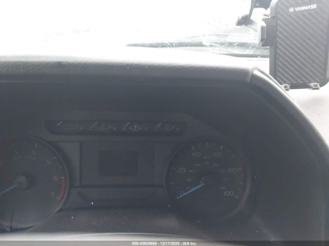 Ford F-250 Xl Image 14