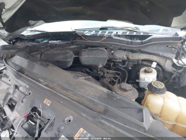 Ford F-250 Xl Image 11