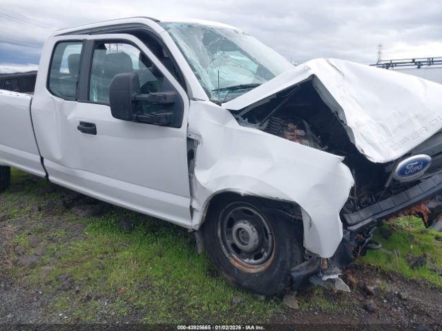 Ford F-250 Xl Image 18