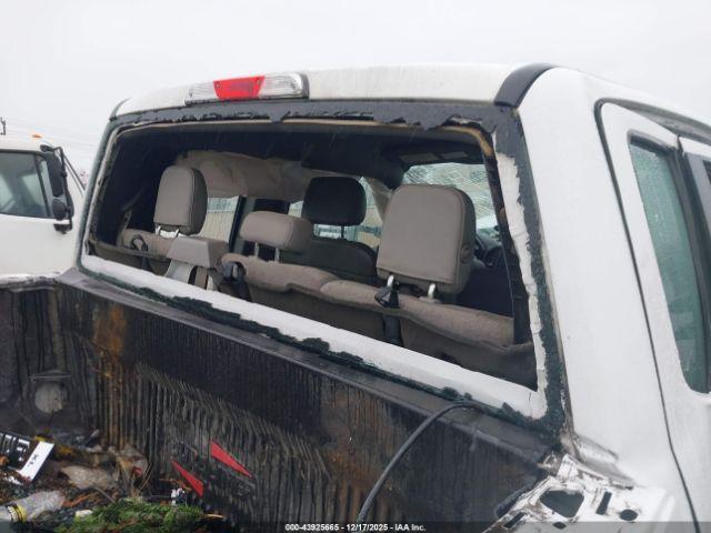 Ford F-250 Xl Image 4