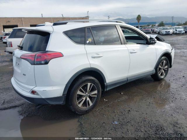 Toyota RAV4 Xle Image 13