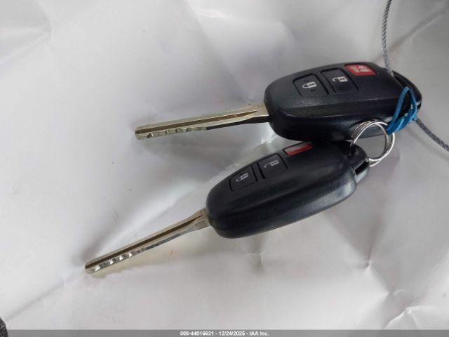 Toyota RAV4 Xle Image 10