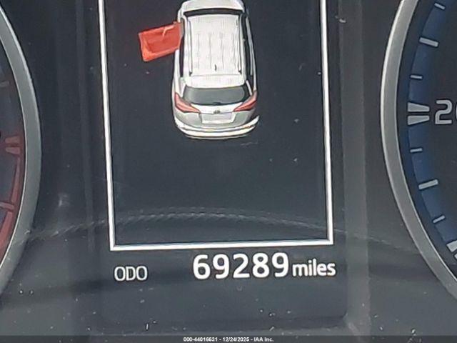 Toyota RAV4 Xle Image 6