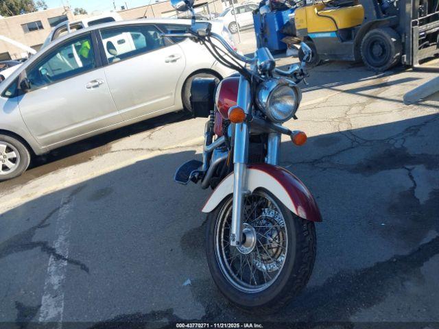 Honda Vt750 Cd2 Image 3