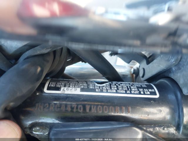 Honda Vt750 Cd2 Image 10