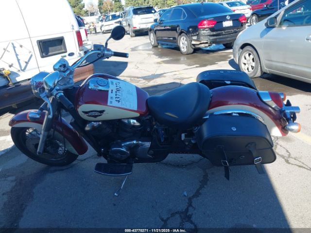 Honda Vt750 Cd2 Image 12