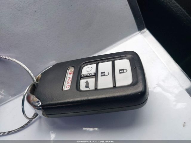 Honda CR-V Touring Image 19