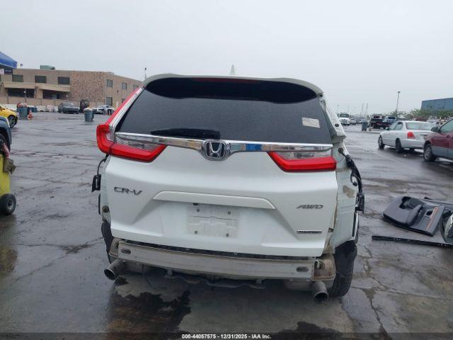 Honda CR-V Touring Image 17