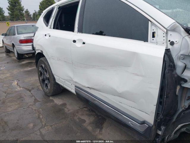 Honda CR-V Touring Image 12