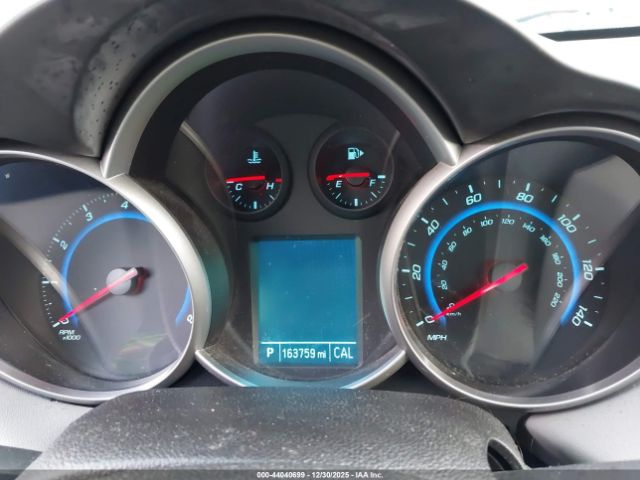 Chevrolet Cruze Ls Auto Image 11