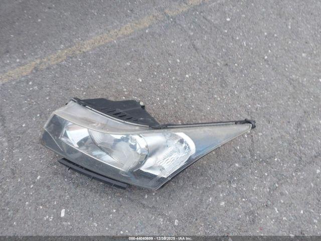 Chevrolet Cruze Ls Auto Image 6