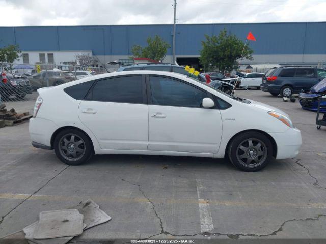 Toyota Prius Touring Image 16