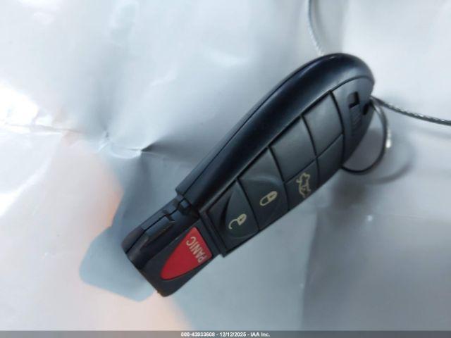 Dodge Challenger Image 7