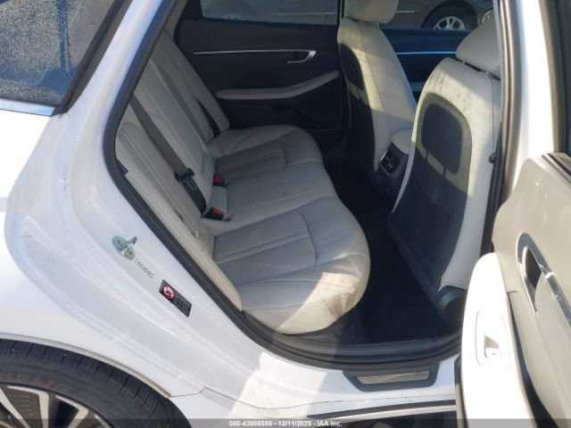 Hyundai SONATA Limited Image 16