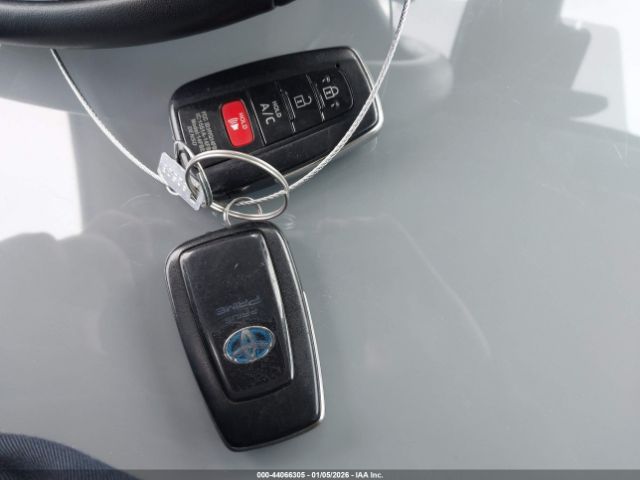 Toyota Prius Prime Premium Image 13