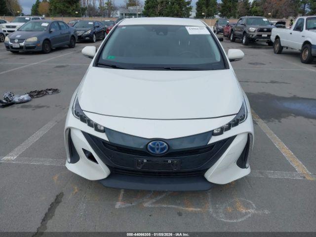 Toyota Prius Prime Premium Image 4