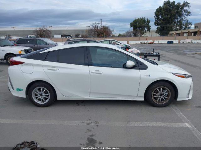 Toyota Prius Prime Premium Image 10