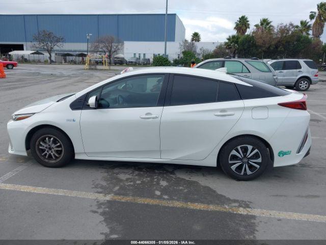 Toyota Prius Prime Premium Image 14