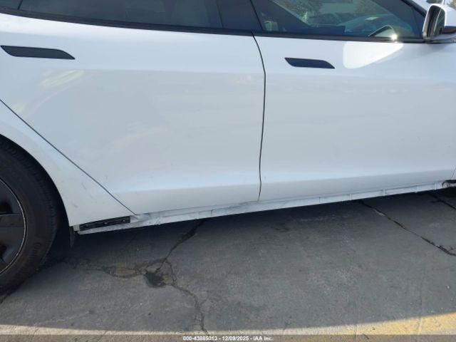 Tesla Model S Dual Motor All-wheel Drive Image 8