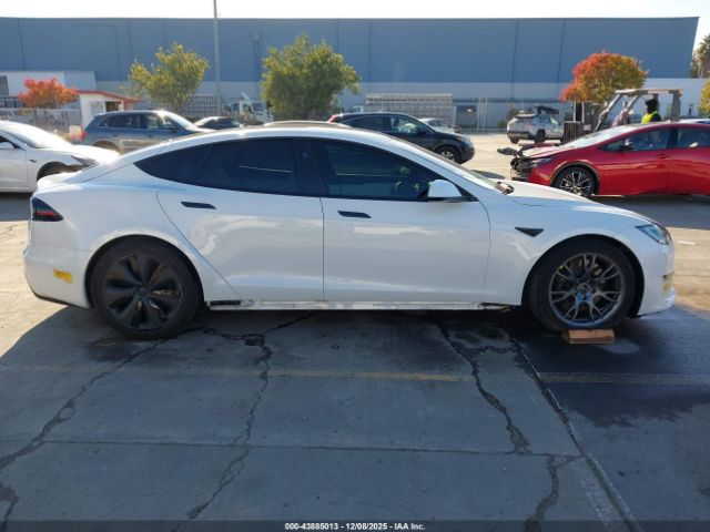 Tesla Model S Dual Motor All-wheel Drive Image 15
